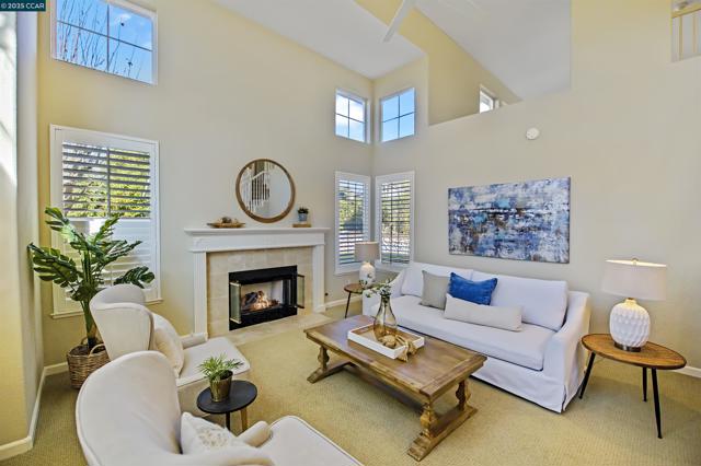 Image 2 of 38 For 782 Ygnacio Woods Ct