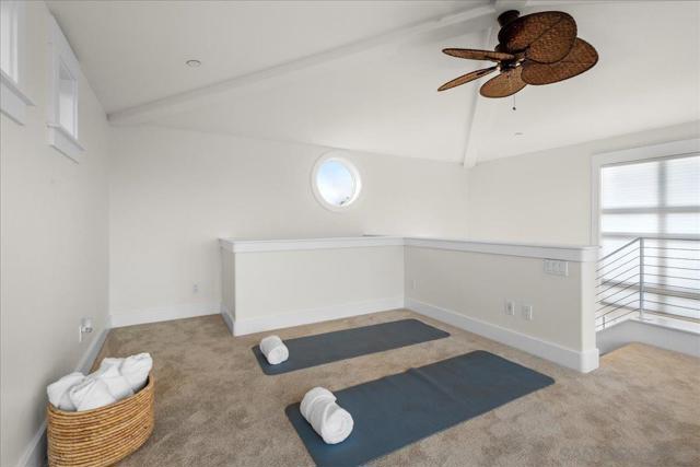 411 Orange Ave, Coronado CA: https://media.crmls.org/mediaz/cb628c7a-b86e-408b-a803-51073a5ad1a5.jpg