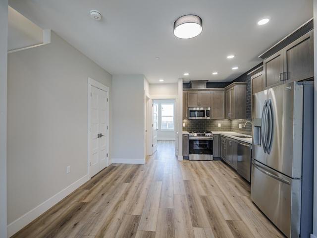 116 Aptos Village Way, Aptos CA: https://media.crmls.org/mediaz/cb651a17-0ac1-4987-ad73-7e358134d66d.jpg