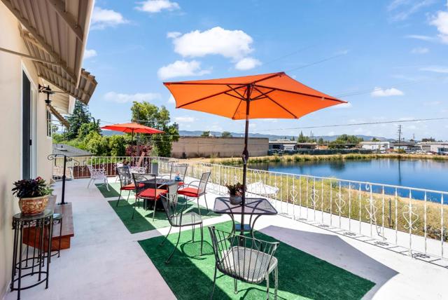 2301 Central Park Drive, Campbell CA: https://media.crmls.org/mediaz/cb6626af-77b6-4787-8900-ab8751b05139.jpg