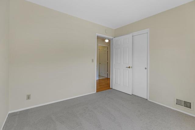 10 Banff Way, Pacifica CA: https://media.crmls.org/mediaz/cb66c5a6-f4bf-4326-be8a-3437b2a462e5.jpg