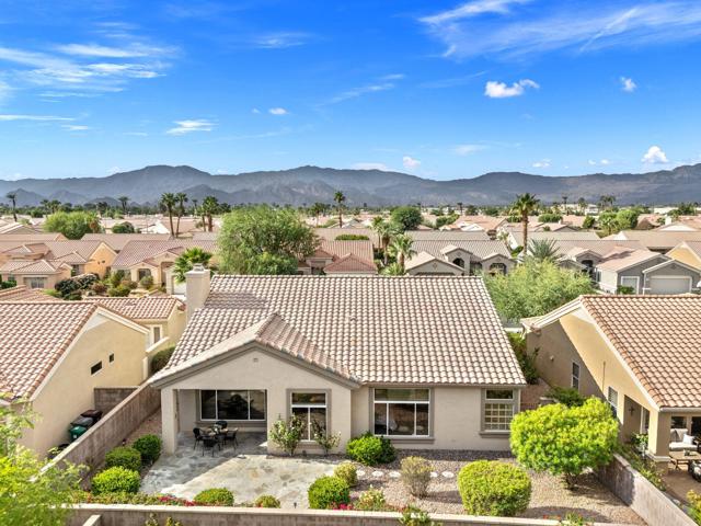 78462 Palm Tree Avenue, Palm Desert CA: https://media.crmls.org/mediaz/cb66ded4-177b-4407-853e-c67e8d368777.jpg