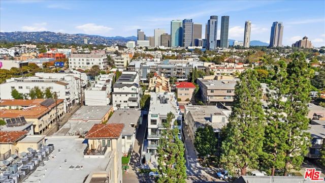 1820 Prosser Avenue, Los Angeles CA: https://media.crmls.org/mediaz/cb67612e-2e0d-4c94-8661-088dc5288635.jpg