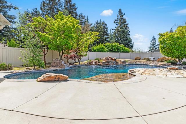 5000 Peach Blossom Lane, Oakdale CA: https://media.crmls.org/mediaz/cb67a8bf-252c-4584-83fe-7afea49f1ceb.jpg
