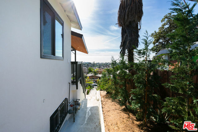 4339 Blanchard Street, Los Angeles CA: https://media.crmls.org/mediaz/cb684eea-6691-43bd-bd01-f409c7989e79.jpg