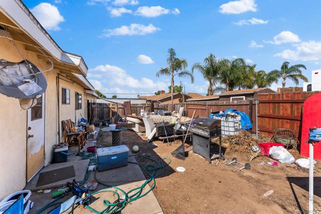 2673 Massachusetts Ave, Lemon Grove CA: https://media.crmls.org/mediaz/cb68ba95-34a1-4162-882c-77d8692f14e2.jpg