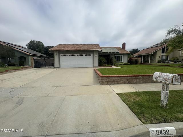 6439 Hazel Circle, Simi Valley CA: https://media.crmls.org/mediaz/cb698dfb-5356-4dd1-bea4-8b699f7f9bc2.jpg