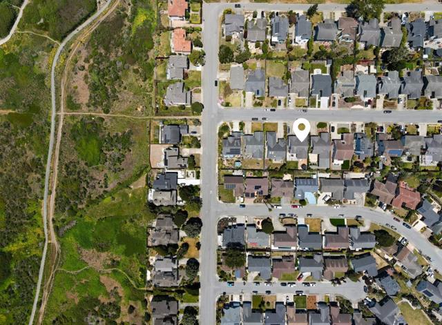 407 Beach Avenue, Half Moon Bay CA: https://media.crmls.org/mediaz/cb6a85f9-e81e-4324-b6a1-a96b1d11d335.jpg