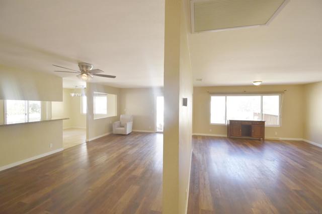 10957 VALLE VISTA ROAD, Lakeside CA: https://media.crmls.org/mediaz/cb6aa294-6d1d-43c0-b350-803f4de3bf70.jpg