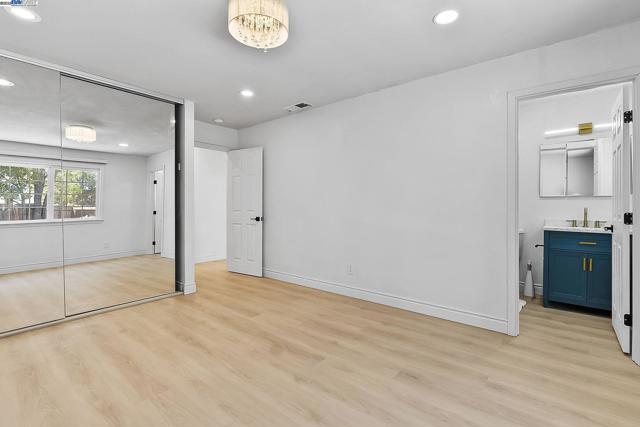 3481 Michael Pl, Bay Point CA: https://media.crmls.org/mediaz/cb6b5cf8-9507-484d-ad86-e1daf8f3b7b0.jpg