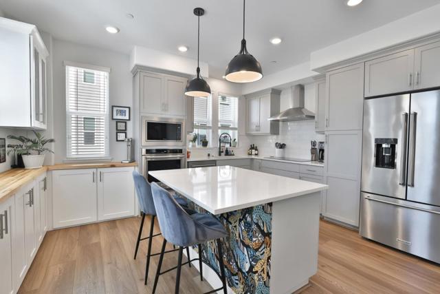 580 Yale Way, San Jose CA: https://media.crmls.org/mediaz/cb6d02be-e217-45ac-bdc8-4e52438f92a0.jpg