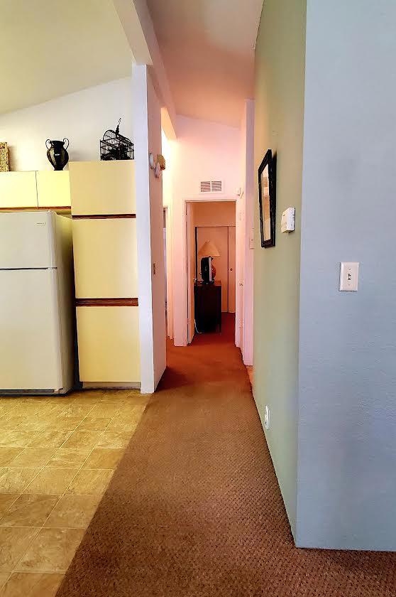 Hallway to the bedrooms