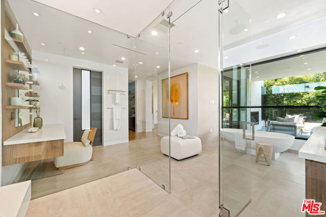 818 N Curson Avenue, Los Angeles CA: https://media.crmls.org/mediaz/cb6d17fe-dc51-4510-a970-5d0638c15afe.jpg
