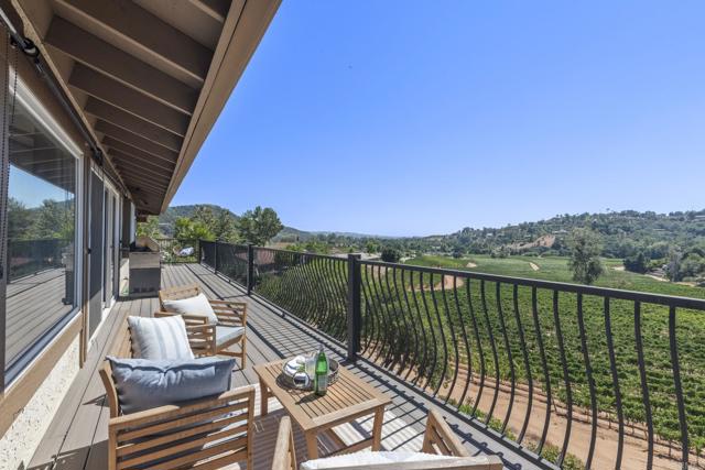 2839 Lakemont Drive, Fallbrook CA: https://media.crmls.org/mediaz/cb6e75e3-1eb3-4fb7-a040-49cb94d84e06.jpg