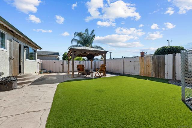 3996 Hatton Street, San Diego CA: https://media.crmls.org/mediaz/cb6eac0c-3c92-474b-8b0f-bf51c30e7b0e.jpg