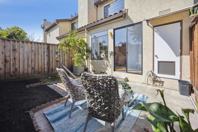 72 Washington Square Drive, Milpitas CA: https://media.crmls.org/mediaz/cb6ec955-4fce-459c-b7de-3ef23432c0e0.jpg