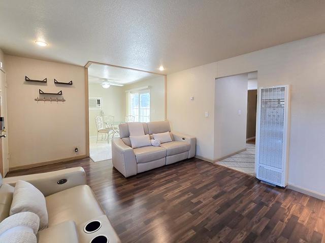 Image 10 of 40 For 1582 Fall Avenue