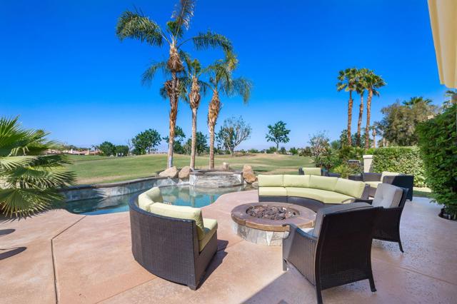 80080 Riviera, La Quinta CA: https://media.crmls.org/mediaz/cb701766-5540-4103-9398-893bde19cc7b.jpg