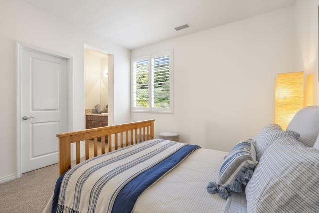 2776 Vistamonte Glen, Escondido CA: https://media.crmls.org/mediaz/cb70a6a0-62c4-4473-ad9f-ddbf9a2e24be.jpg