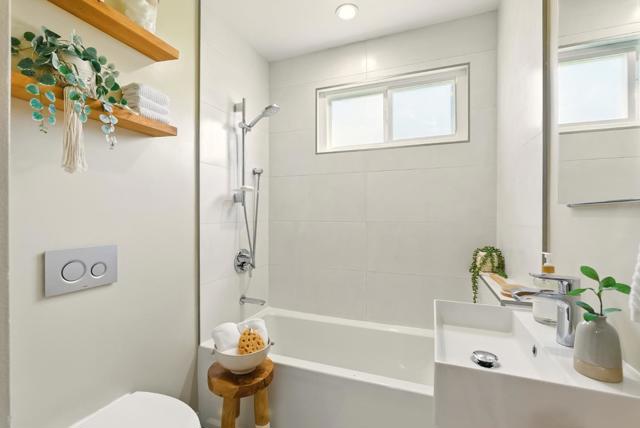 2077 Shoreview Avenue, San Mateo CA: https://media.crmls.org/mediaz/cb71855c-fb57-4ed3-9b09-9323e599d1b6.jpg