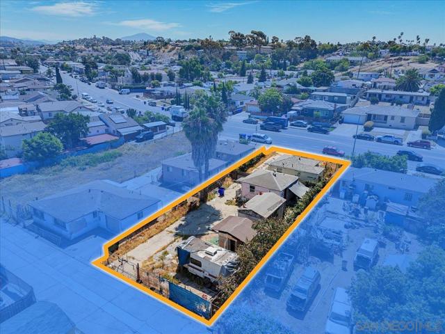 5236 38 Imperial Ave, San Diego CA: https://media.crmls.org/mediaz/cb7199f5-3cb2-490a-b832-30942df27ffa.jpg
