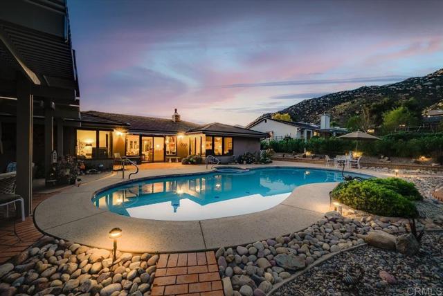 Detail Gallery Image 4 of 42 For 15937 Litten Way, Ramona,  CA 92065 - 3 Beds | 2 Baths