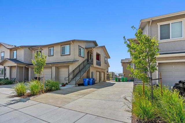 1278 San Antonio Street, Soledad CA: https://media.crmls.org/mediaz/cb71e195-8fa3-44e9-a353-69ce06d74f92.jpg