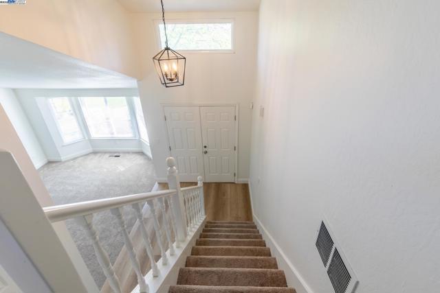 1445 Mellissa Cir, Antioch CA: https://media.crmls.org/mediaz/cb729cd2-333f-46aa-a965-4d94cf56cff7.jpg