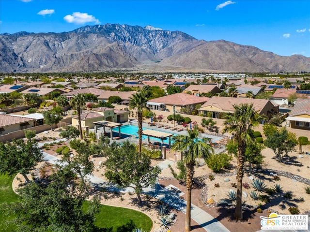 3764 Serenity Trail, Palm Springs CA: https://media.crmls.org/mediaz/cb72c4e0-56f9-4452-8ea3-7ef6d2be9e40.jpg