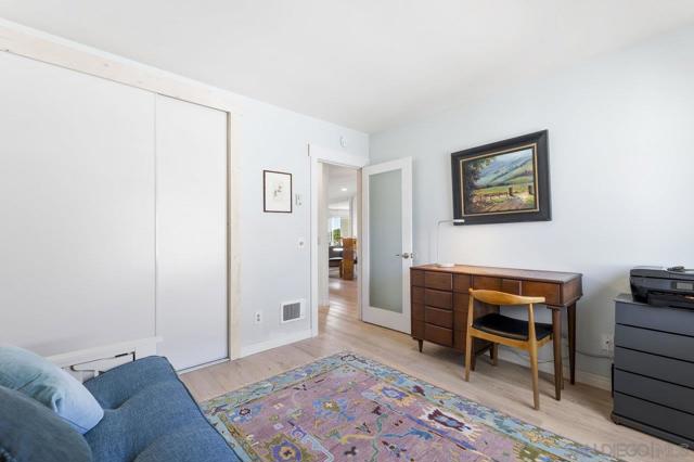 902 Caminito Madrigal, Carlsbad CA: https://media.crmls.org/mediaz/cb7351c8-ef35-43f2-b14d-e2b60f3e2f89.jpg