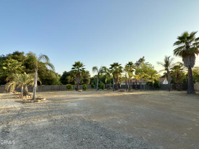 1210 S La Luna Avenue, Ojai CA: https://media.crmls.org/mediaz/cb736744-2d15-4a72-ae6f-1498f820cb95.jpg