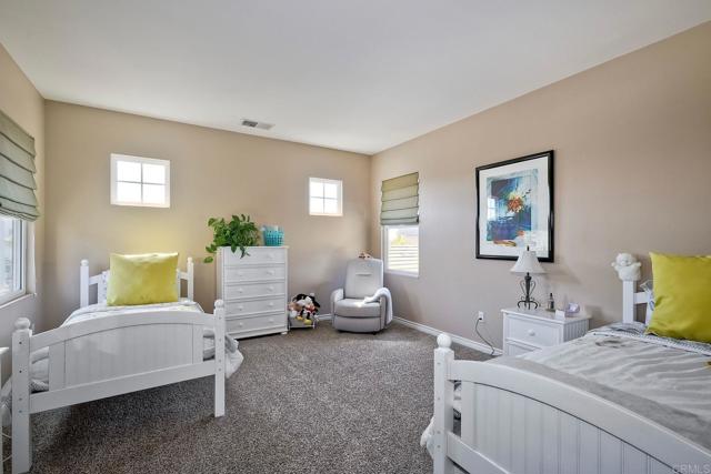 Detail Gallery Image 49 of 75 For 5006 Medalist Ct, Oceanside,  CA 92057 - 4 Beds | 3/1 Baths