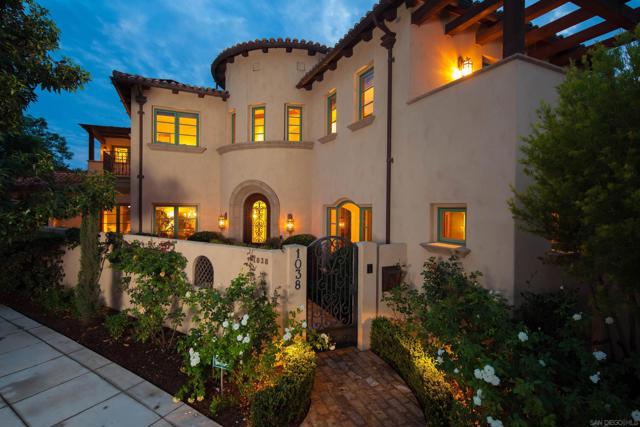 1038 E Ave, Coronado CA: https://media.crmls.org/mediaz/cb747280-4f0e-4879-a851-95319392c4f9.jpg