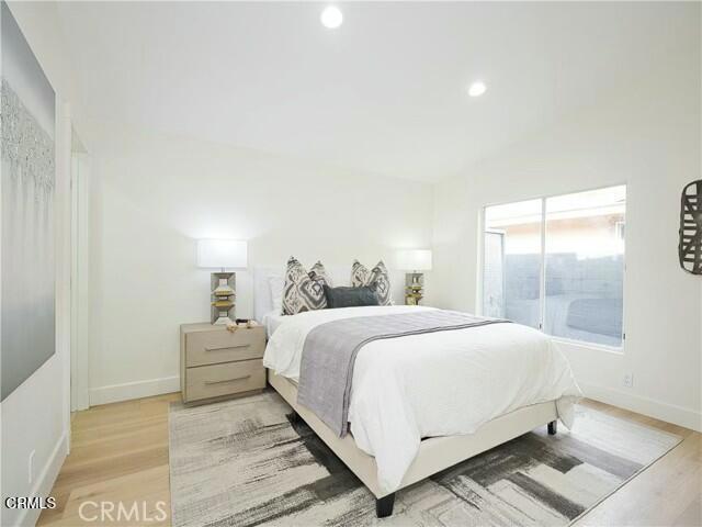 Detail Gallery Image 5 of 7 For 7221 Fallbrook Ave, West Hills,  CA 91307 - 3 Beds | 2 Baths