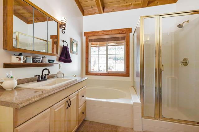 18 Asoleado Drive, Carmel Valley CA: https://media.crmls.org/mediaz/cb759b4b-bfb8-4ce8-8e57-3de7b8f71592.jpg