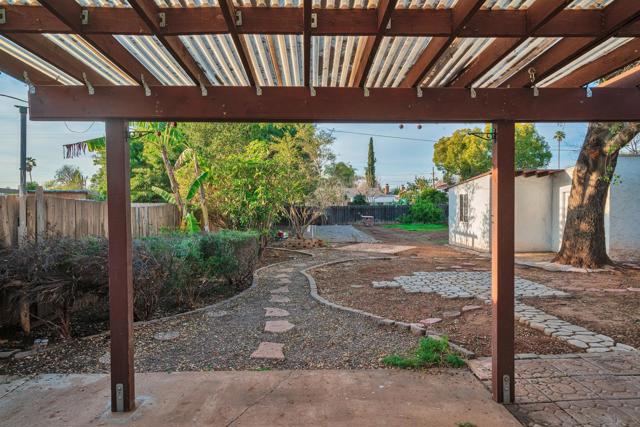 228 E 15th Ave, Escondido CA: https://media.crmls.org/mediaz/cb75c064-8f4c-49de-ab7b-e076ef965106.jpg