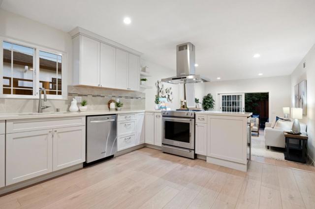 626 Harvester Drive, Foster City CA: https://media.crmls.org/mediaz/cb765fcd-1ce5-4d5f-bc3d-298439853f41.jpg