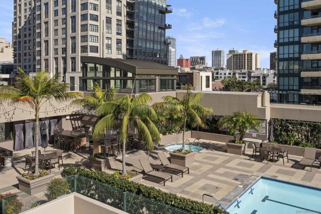 550 Front St, San Diego CA: https://media.crmls.org/mediaz/cb796290-cb08-4255-9c80-1c9bafc3f384.jpg