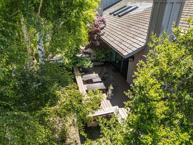 9583 Redwood Court, Carmel CA: https://media.crmls.org/mediaz/cb796295-e69e-4d25-a35e-319f430497bf.jpg
