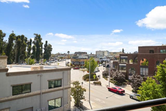1210 Bellevue Avenue, Burlingame CA: https://media.crmls.org/mediaz/cb79af7b-34c6-4399-812a-ba6654c29c82.jpg