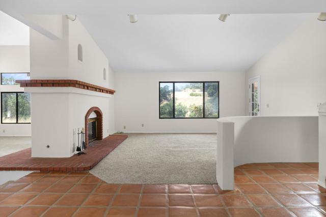 9400 Corriente Road, Atascadero CA: https://media.crmls.org/mediaz/cb7abd8f-b105-4f05-9349-ceb900966cd5.jpg