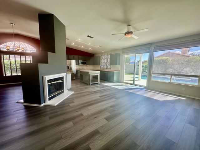 08 OPEN CONCEPT