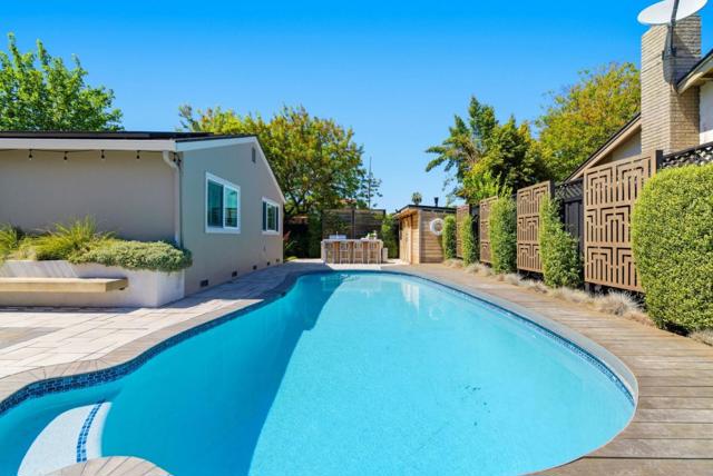 Image 36 of 55 For 6209 Hopi Court