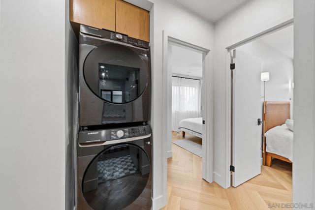 7372 76 Fay Ave, La Jolla CA: https://media.crmls.org/mediaz/cb7cb108-2168-433b-b00f-b0cdcdac5ebe.jpg