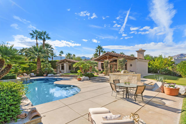 49260 Jfk Trail, Palm Desert CA: https://media.crmls.org/mediaz/cb7ce1a0-a995-4dcc-8eac-0dc08c989487.jpg