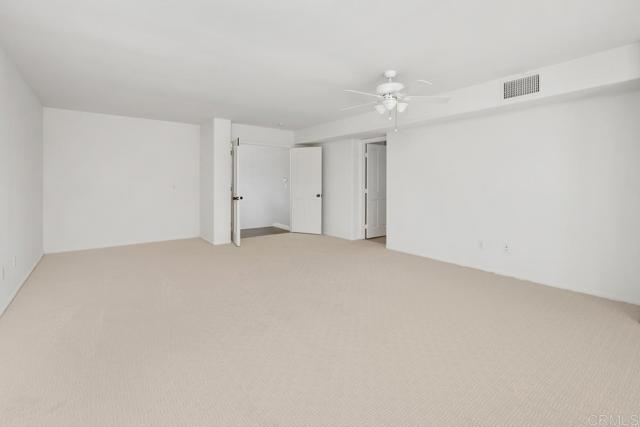 16139 Rambla De Las Flores, Rancho Santa Fe CA: https://media.crmls.org/mediaz/cb7d19d5-20d8-48fc-849d-3f52331669c0.jpg