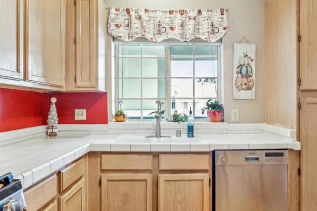 175 Troon Way, Half Moon Bay CA: https://media.crmls.org/mediaz/cb7feb4f-a936-473e-84f9-ce92f3657b30.jpg