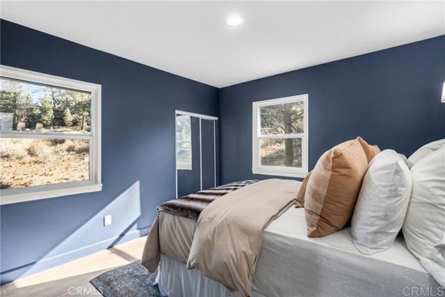 1128 E Country Club Blvd, Big Bear City CA: https://media.crmls.org/mediaz/cb7fec09-202b-4200-af6e-a341c0bb19c7.jpg