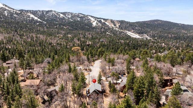1614 S Colusa Drive, Big Bear CA: https://media.crmls.org/mediaz/cb800a37-5b26-4056-a518-736f01f6c2dc.jpg