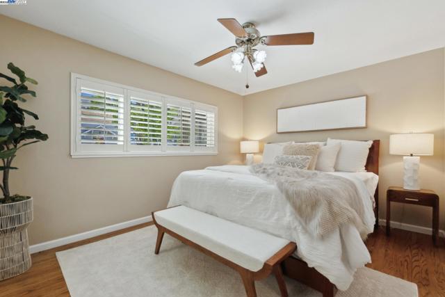 30113 Treeview St, Hayward CA: https://media.crmls.org/mediaz/cb802a56-ac52-48a1-a9c1-ce323374e878.jpg